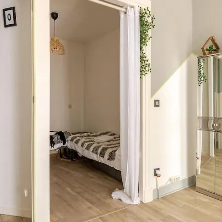 Alboko Apartment *